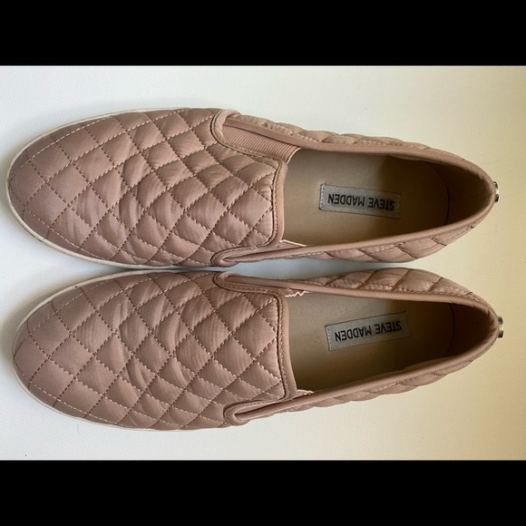 Steve Madden Shoes - Pink Steve Madden slides